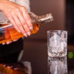 「教える」から「繋ぐ」へ。いま注目の「スナック型ビジネススクール」が、コミュニティビジネスの正解である理由