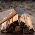 【新ビジネスの種】「薪割り」や「農作業」がジムになる？フィットネス業界の次なるフロンティア「ワイルドワークアウト」の可能性